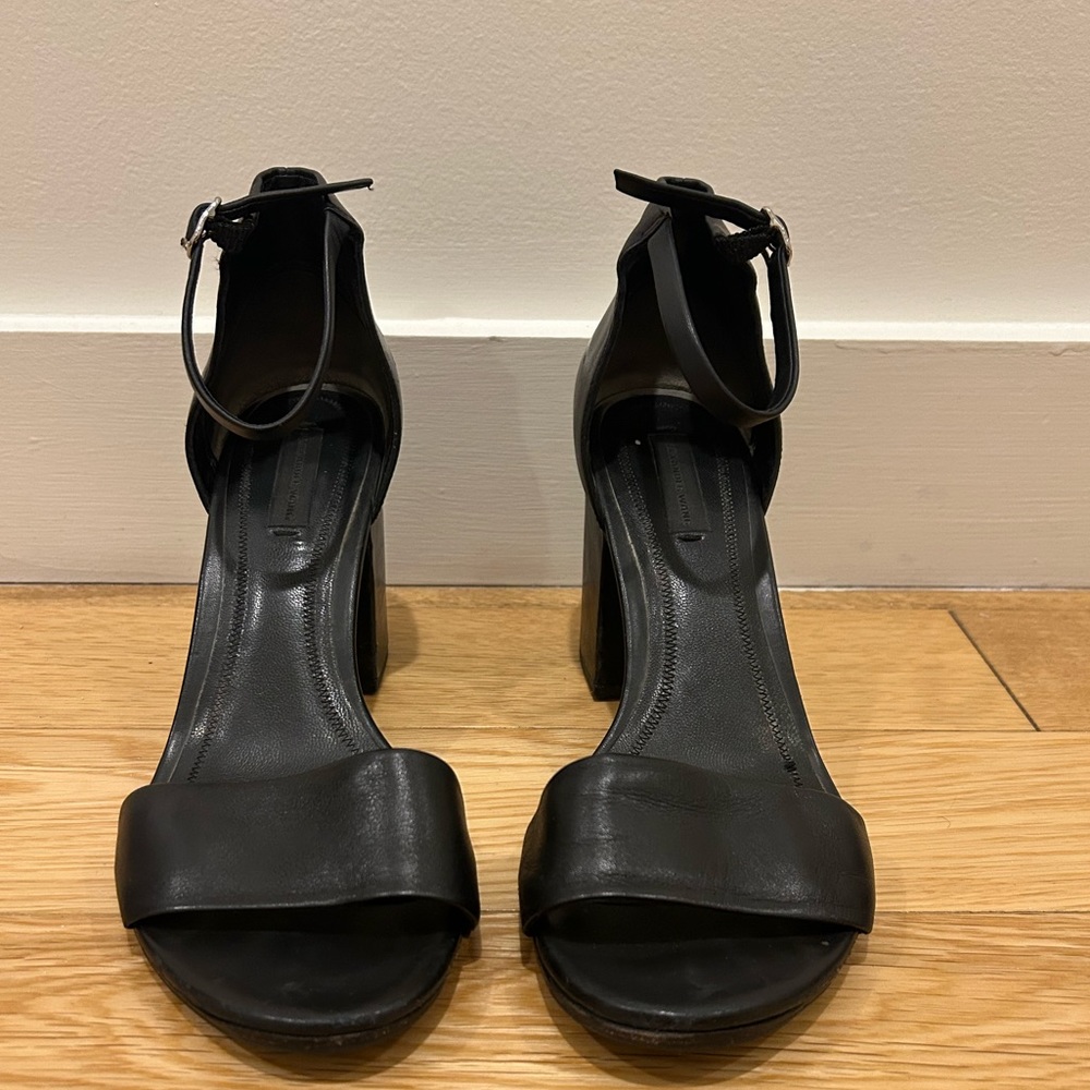 Alexander Wang Leather Abby Sandal sz 39